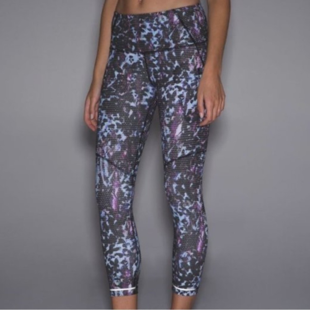 Lululemon All Sport Crop Leggings Floral Tranquil Blue Multi Size 4